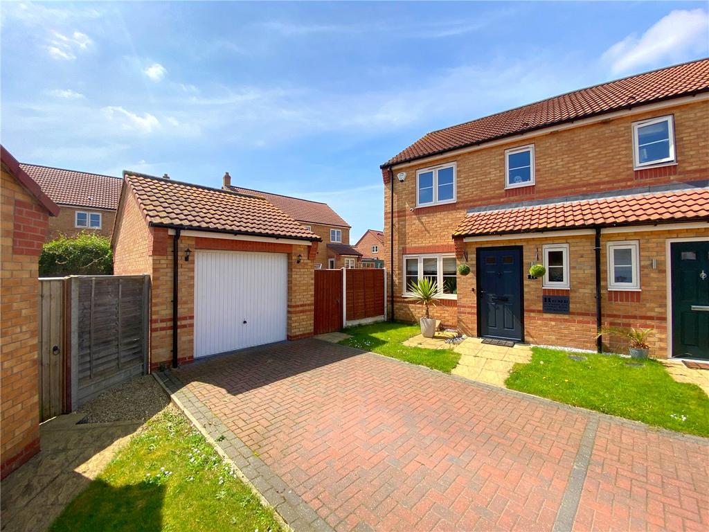 Somerton Close, Sleaford... 3 bed semidetached house for sale £189,950