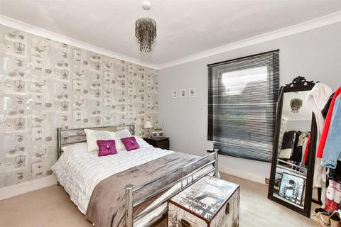 6 Danvers Road, Tonbridge, TN9 1TR