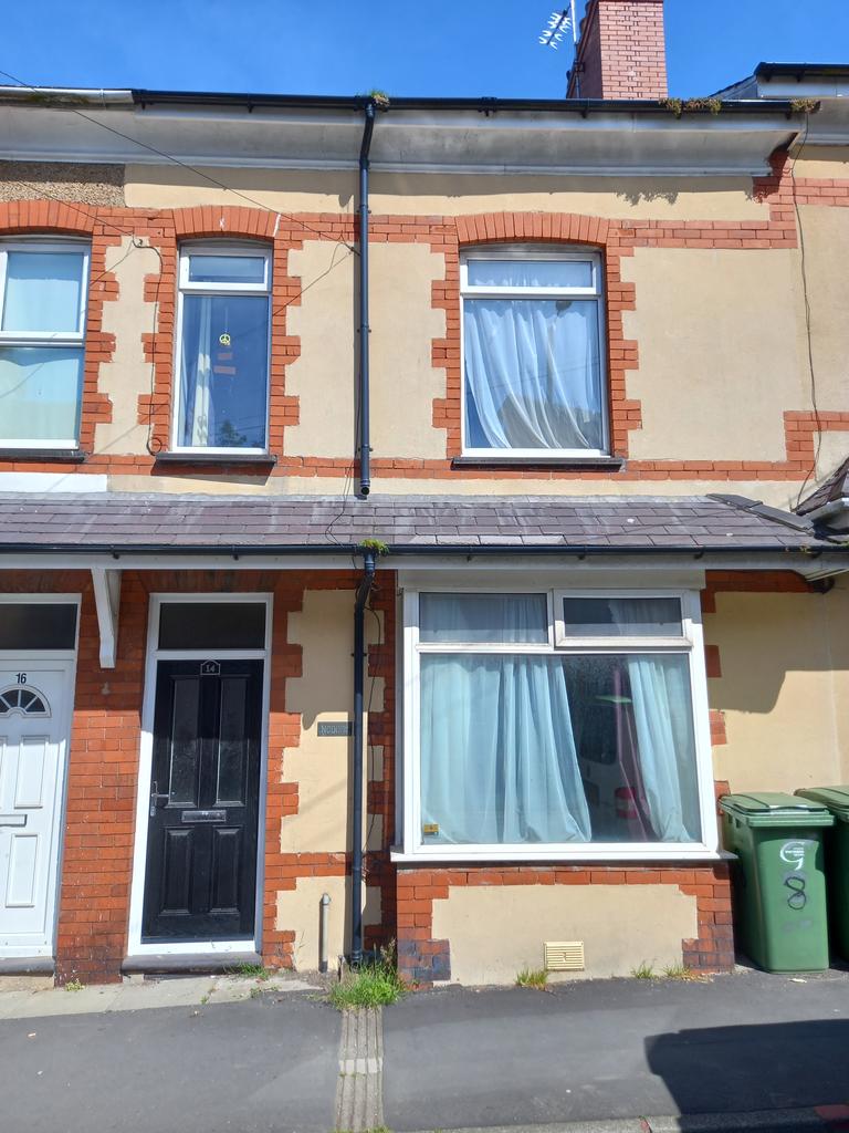 Farrar Road, Bangor LL57 5 bed terraced house for sale £210,000