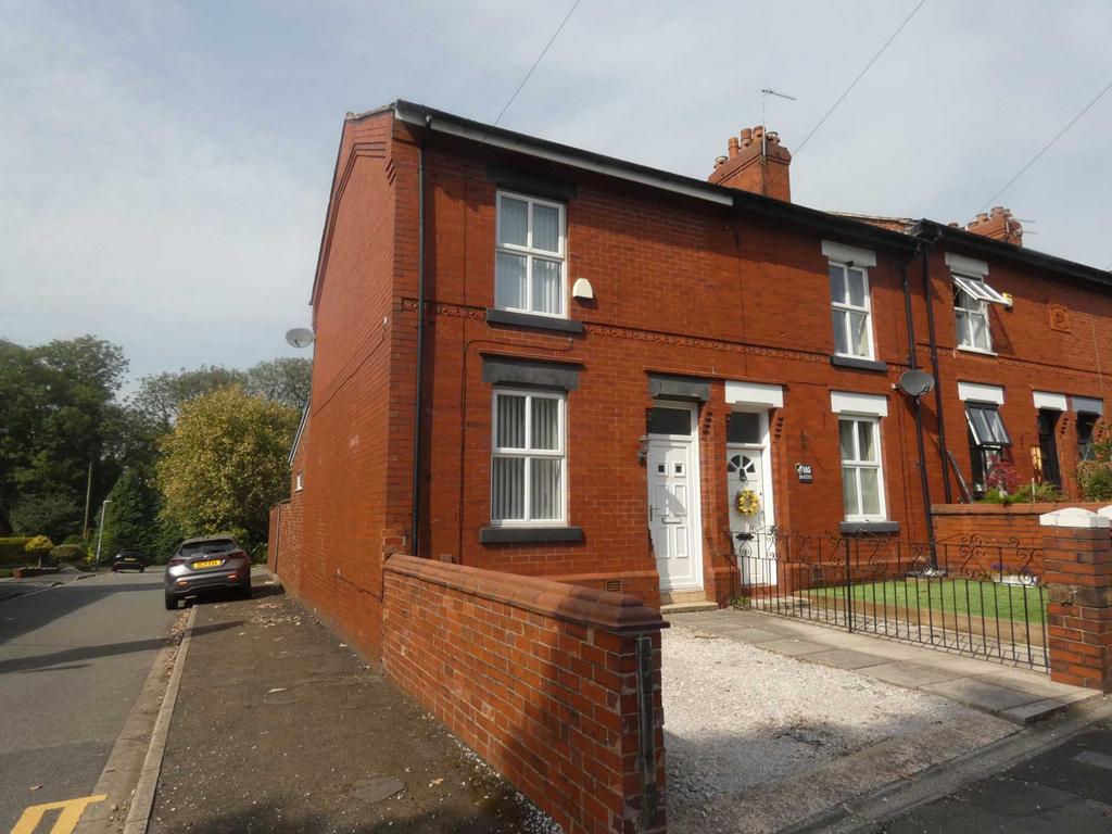 Moss Bank Road, St Helens 3 bed end of terrace house £850 pcm (£196 pw)