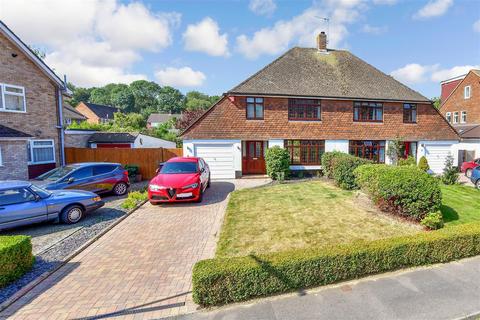 7 Ashden Walk, Tonbridge, TN10 3RJ