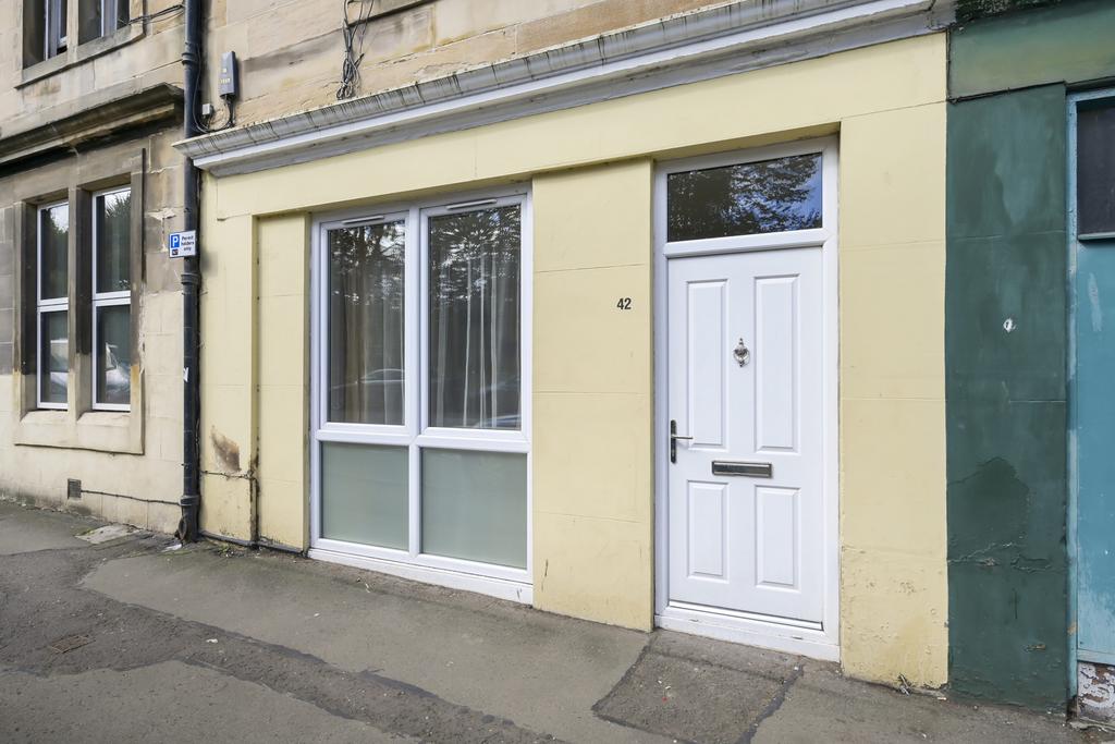 42 Sloan Street, Edinburgh, EH6 8RQ 1 bed flat for sale £190,000