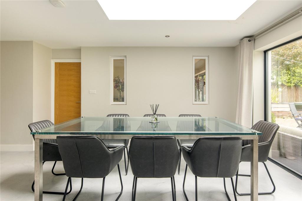 Kitchen/Dining