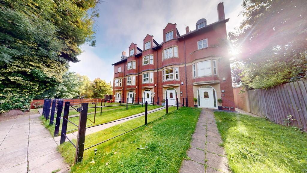 Sunderland Road, South Shields, Tyne and Wear, NE34 4 bed townhouse for