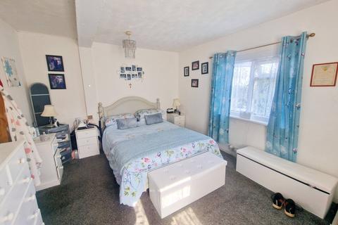 2 bedroom detached bungalow for sale, Surf Crescent, Eastchurch ME12