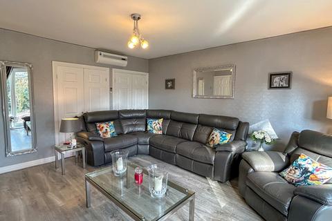 3 bedroom detached bungalow for sale, Lodge Road, St. Georges