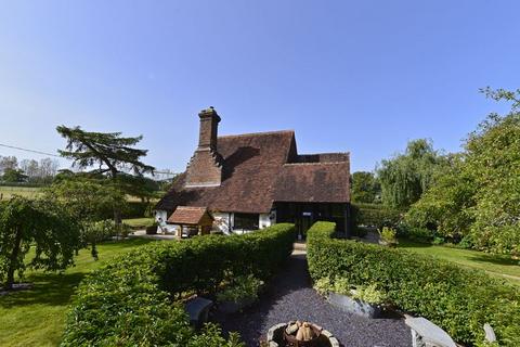 3 bedroom detached house for sale - Cranleigh outskirts