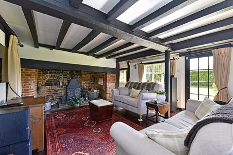 3 bedroom detached house for sale - Cranleigh outskirts