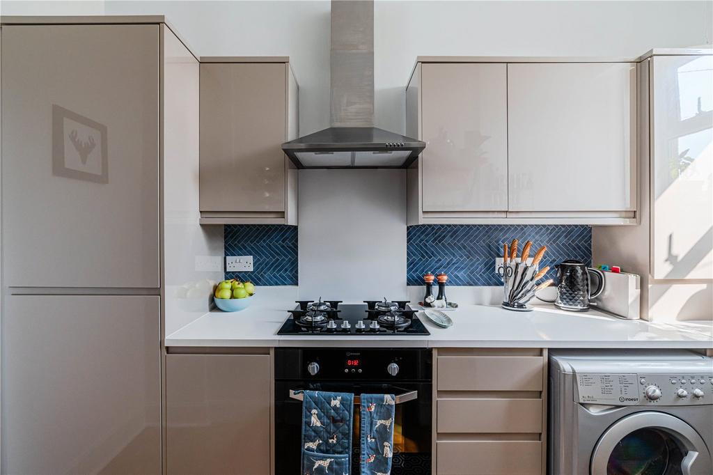 Kitchen Alt