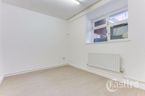 2 bedroom flat for sale, Fairmead House, Kingsmead Estate,, London