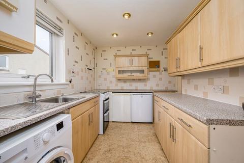 2 bedroom semi-detached bungalow for sale - Ullapool Crescent, Dundee