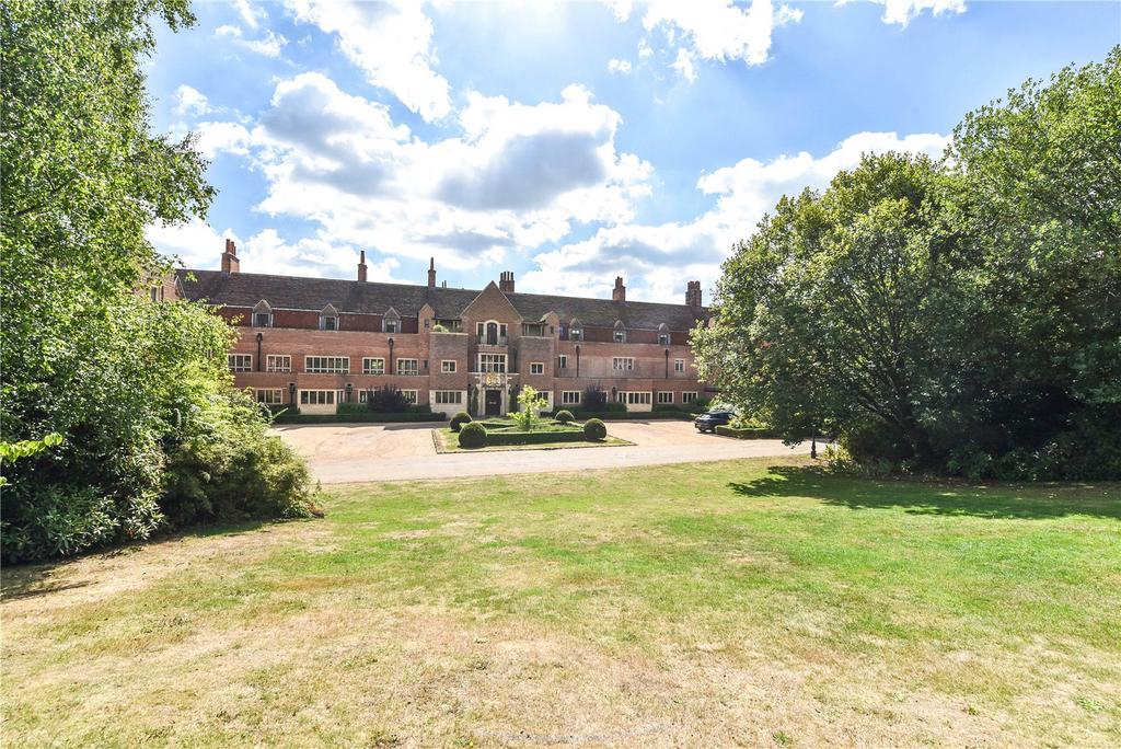King Edward VII Apartments, Kings Drive, Midhurst, West Sussex, GU29 2