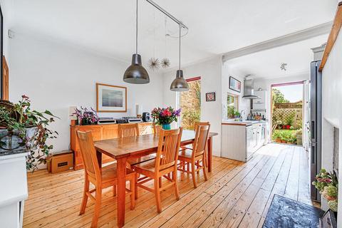 8 Sunderland Road, South Ealing, London, W5 4JY