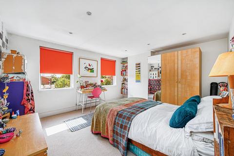 8 Sunderland Road, South Ealing, London, W5 4JY