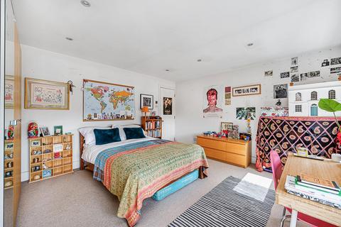 8 Sunderland Road, South Ealing, London, W5 4JY