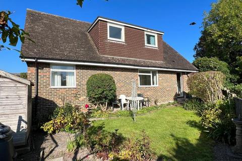 2 Ingram Close, Steyning, BN44 3QD
