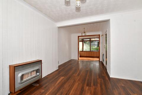 76 Bidhams Crescent, Tadworth, KT20 5HF