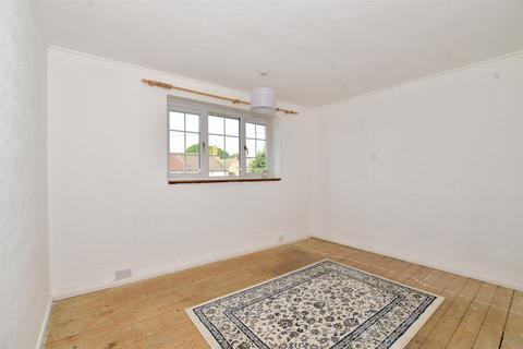 76 Bidhams Crescent, Tadworth, KT20 5HF