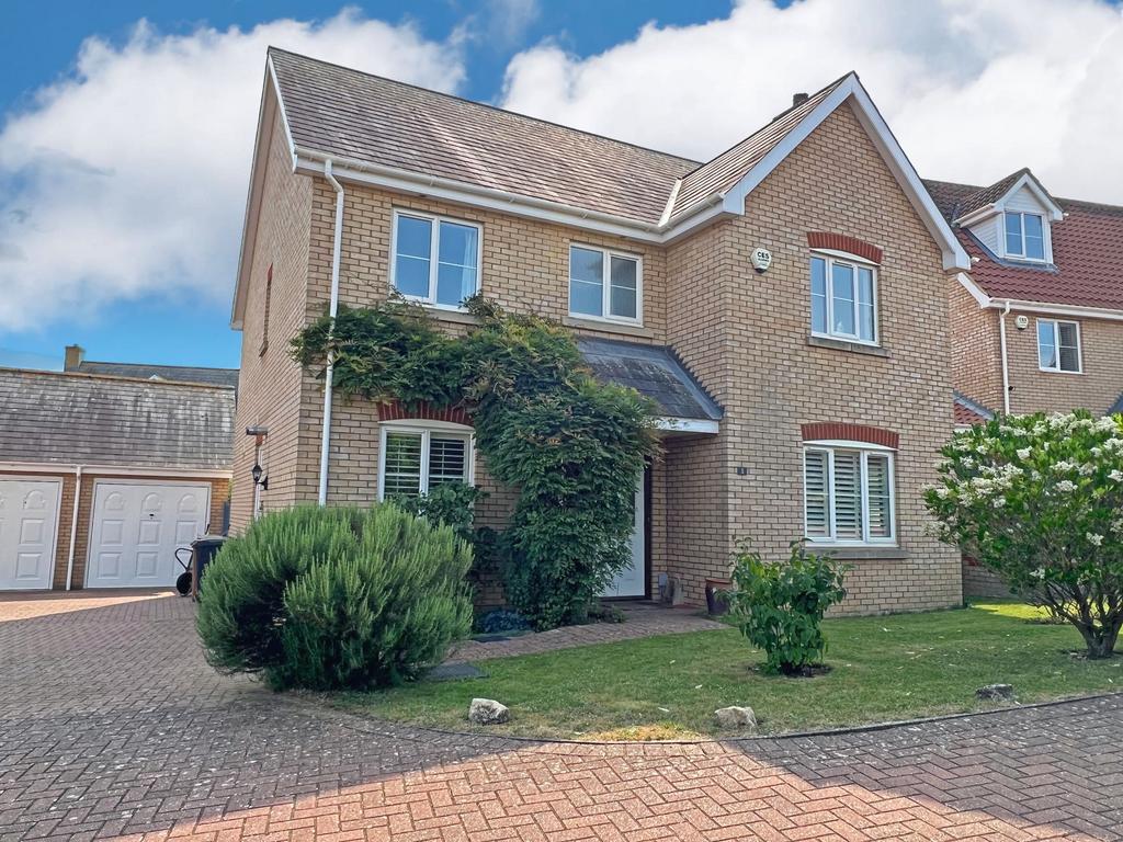 Debenham 4 bed detached house for sale £470,000