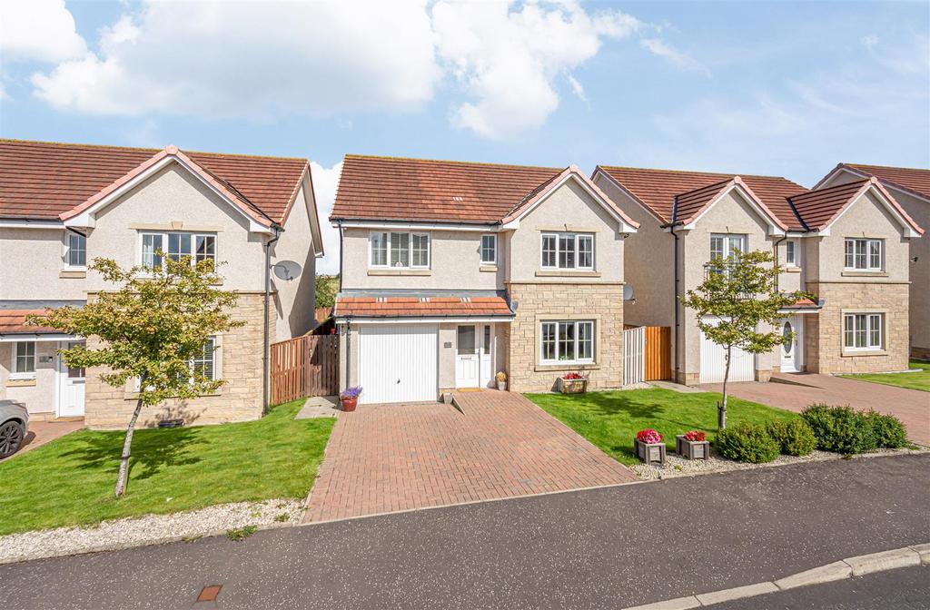7 Fitty Way, Dunfermline, KY11 8XR 4 bed detached house for sale £285,000