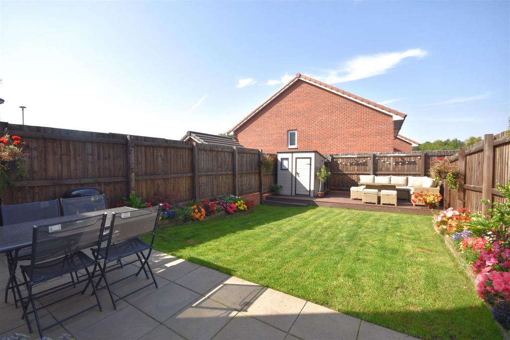 Atholl Duncan Drive, Wirral 3 bed semidetached house £240,000
