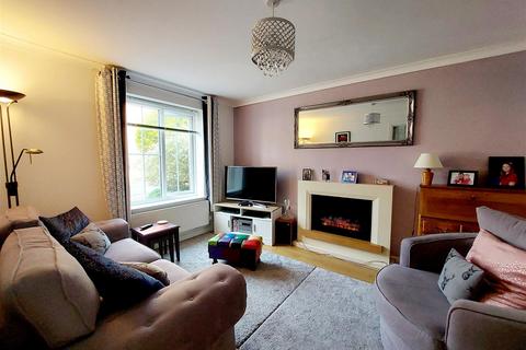 3 bedroom townhouse for sale, Six Mills Avenue, Gorseinon, Swansea