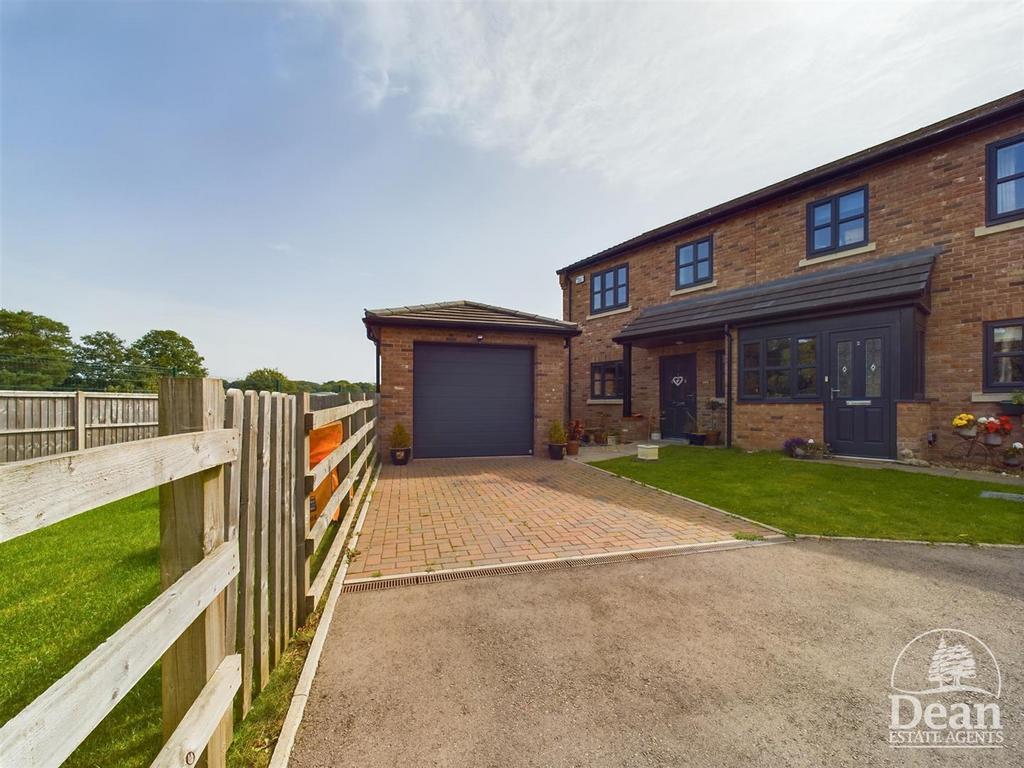 Dukes Close, Five Acres, Coleford 3 bed semidetached house for sale