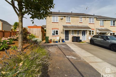 3 bedroom end of terrace house for sale, Bluebell Close, Coleford