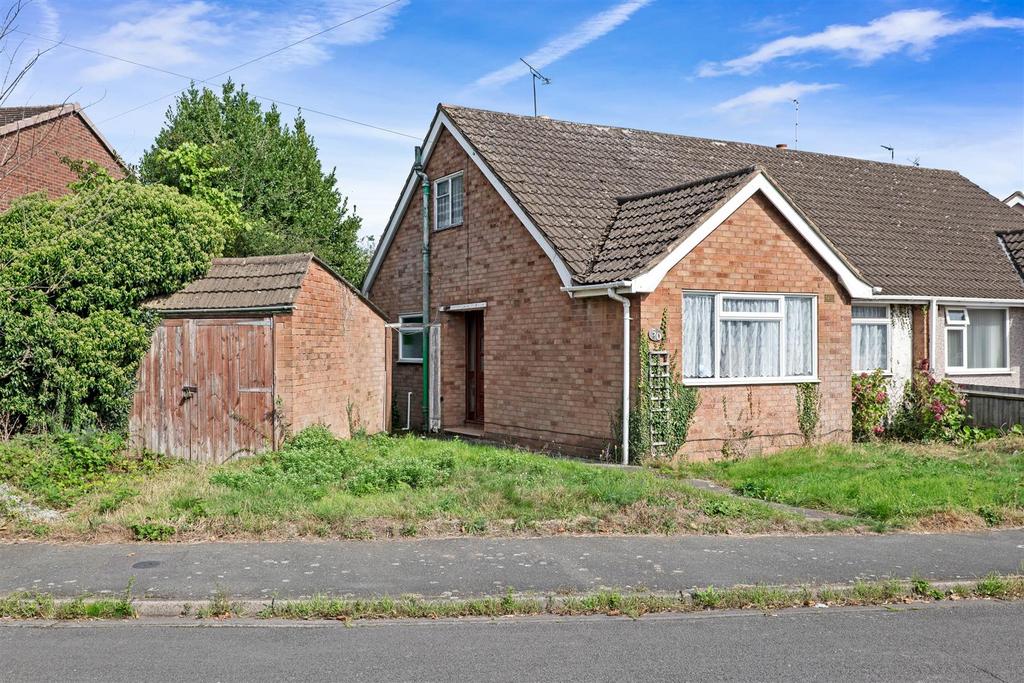 Mount Pleasant Road, Bedworth 2 bed semidetached bungalow for sale £