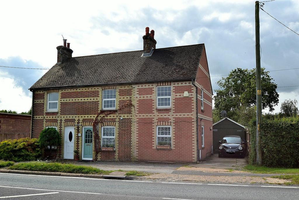 Lower Dicker, Hailsham 3 bed semidetached house £385,000