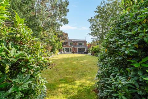 86 Broad Oaks Road, Solihull, B91 1HZ