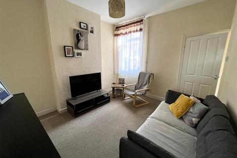 2 bedroom terraced house for sale - Bruce Street, Off Narborough Road, Leicester, LE3