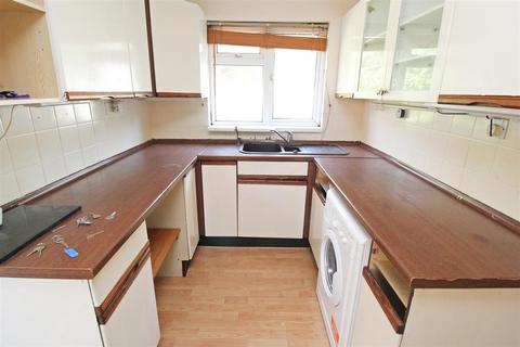 44 Denmead, Two Mile Ash, Milton Keynes, MK8 8JA