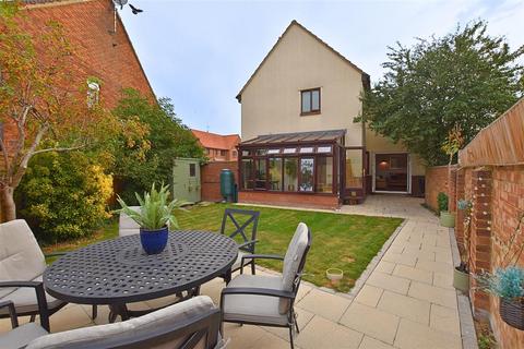 12 Anson Close, South Woodham Ferrers, Chelmsford, CM3 5YJ