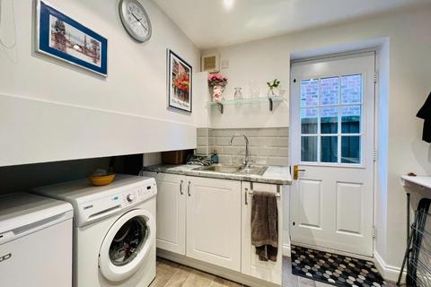 17 Atkinson Walk, Kennington, Ashford, TN24 9SB