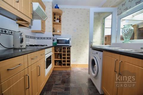 2 bedroom semi-detached house for sale, Brandon Close, Cheshunt, Waltham Cross,