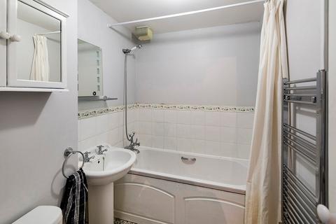 14 Byron Drive, Erith, DA8 1YD