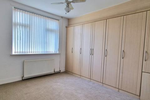 2 bedroom bungalow to rent, Witton Street, Delves Lane, Consett, DH8