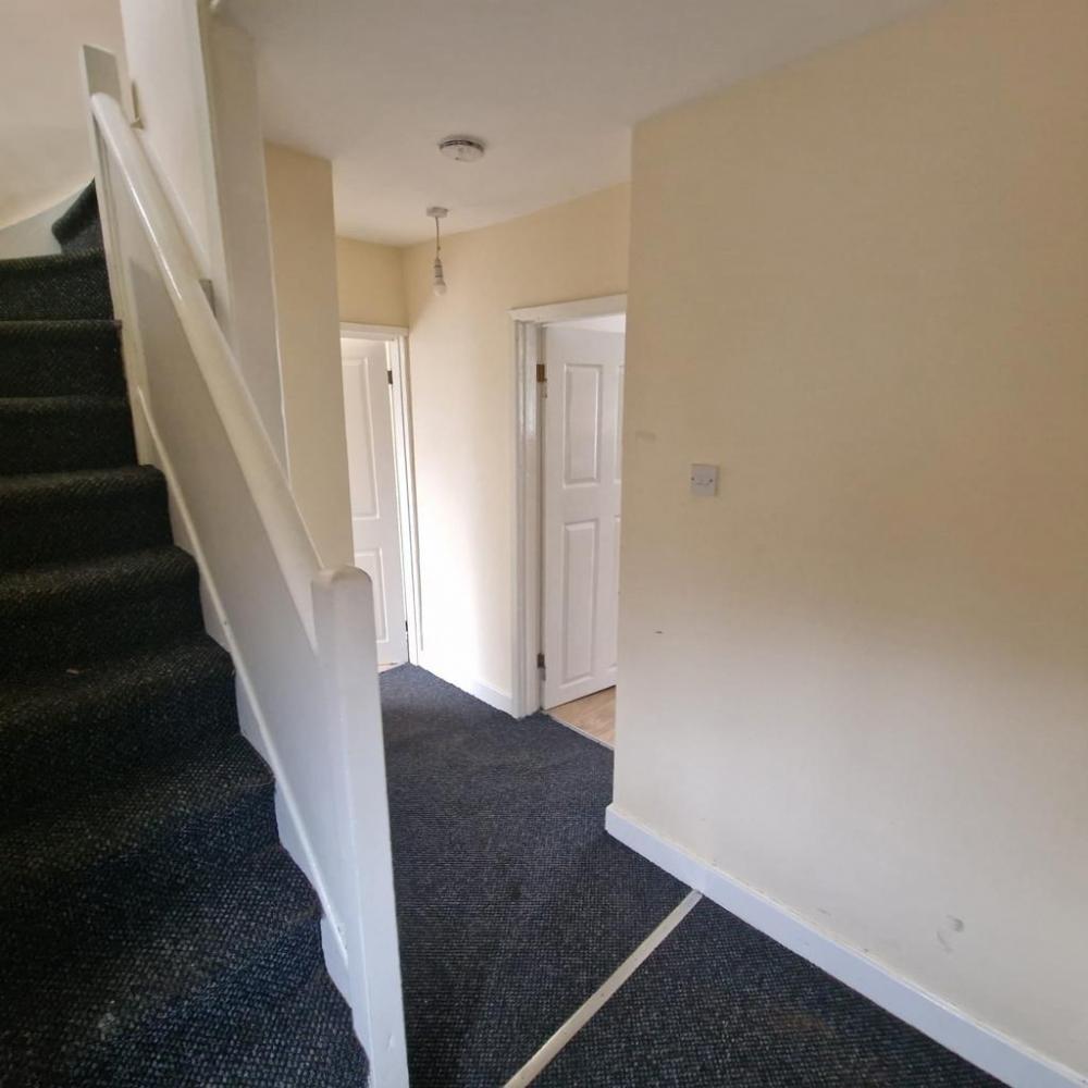 DEVONSHIRE DRIVE, LANGWITH 3 bed semidetached house £775 pcm (£179 pw)