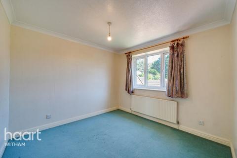 49 Barwell Way, Witham, CM8 2TY