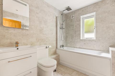7, Bushy Ruff House Alkham Road, Temple Ewell, Dover, CT16 3QA
