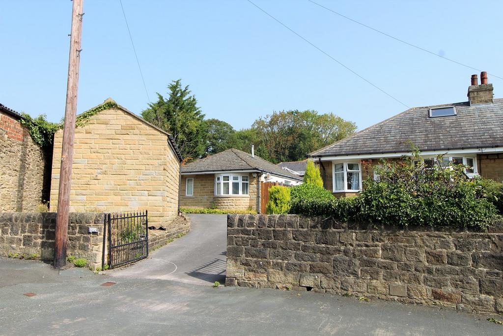 Bradford Road, Sandbeds, Keighley, BD20 3 bed detached bungalow for sale £250,000