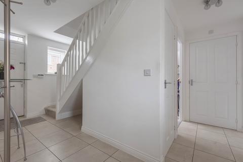 17 Betournay Close, Raunds, Wellingborough, NN9 6FD