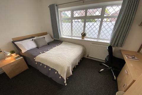 1 bedroom in a house share to rent, R2 @ Fletcher Road, Beeston, NG9 2EL