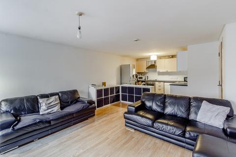 2 bedroom flat for sale, Marina Place, Hampton Wick, KT1