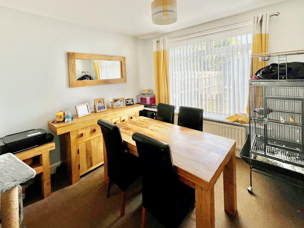 Radstock Avenue, Roseworth, Stockton, StocktononTees, TS19 9EB 3 bed