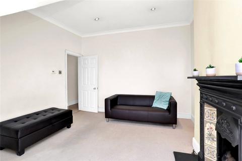 2 bedroom apartment to rent, Amherst Avenue, London, W13