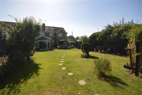 40 The Orchards, Sawbridgeworth, CM21 9BB