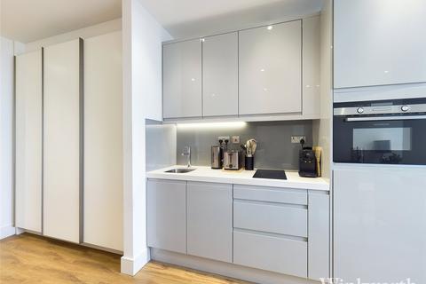 Studio to rent, West Gate, Ealing, London, UK, W5