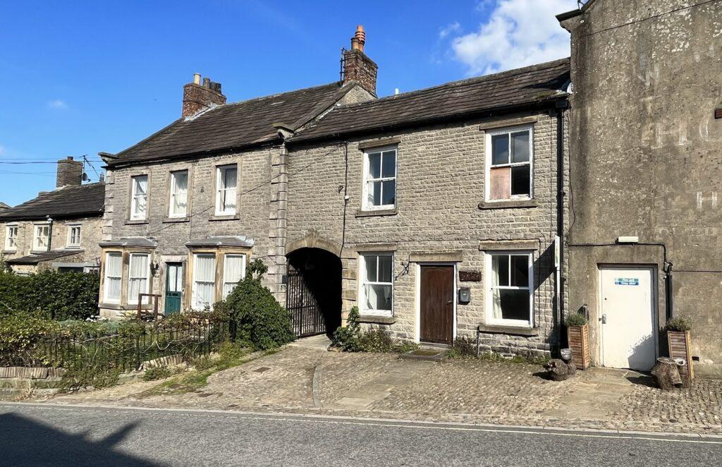 Bank Cottage, Middleham, Leyburn, North Yorkshire 2 bed cottage for ...